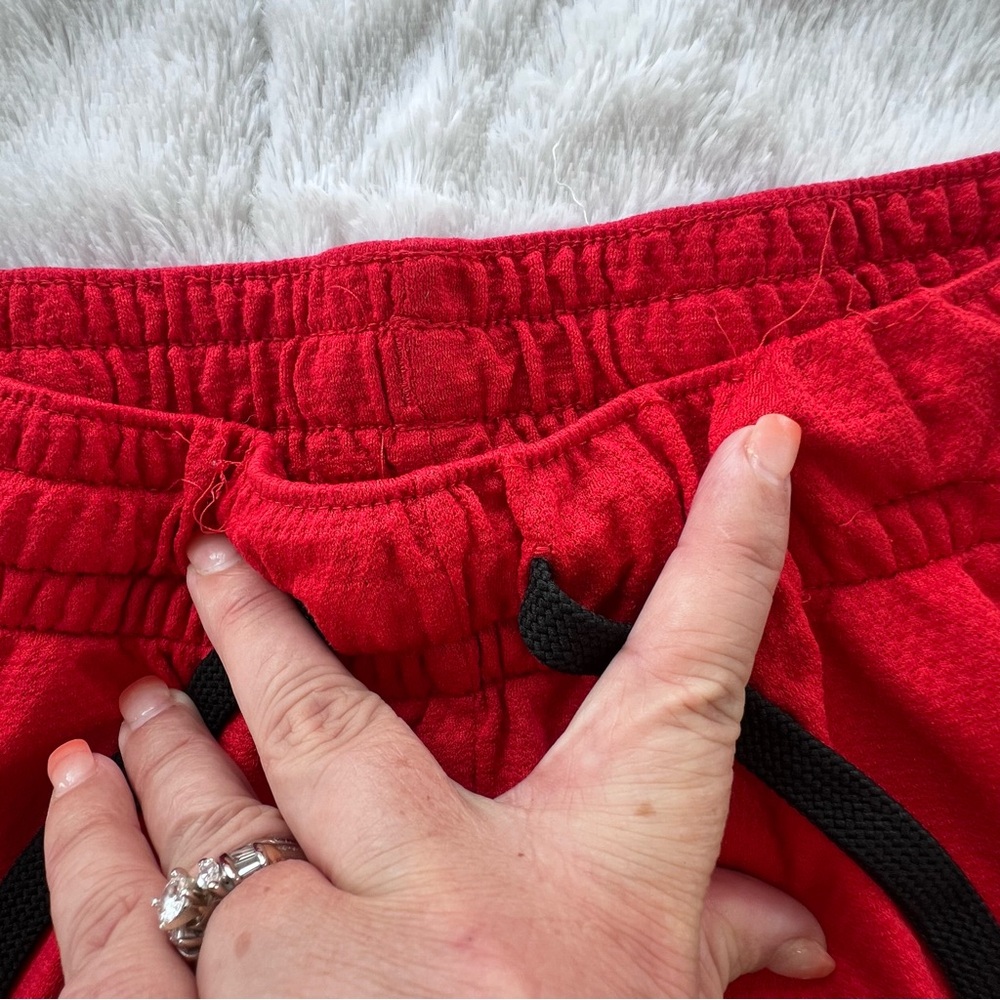 Nike Red Black Athletic Badketball Shorts Men M - Picture 11 of 11